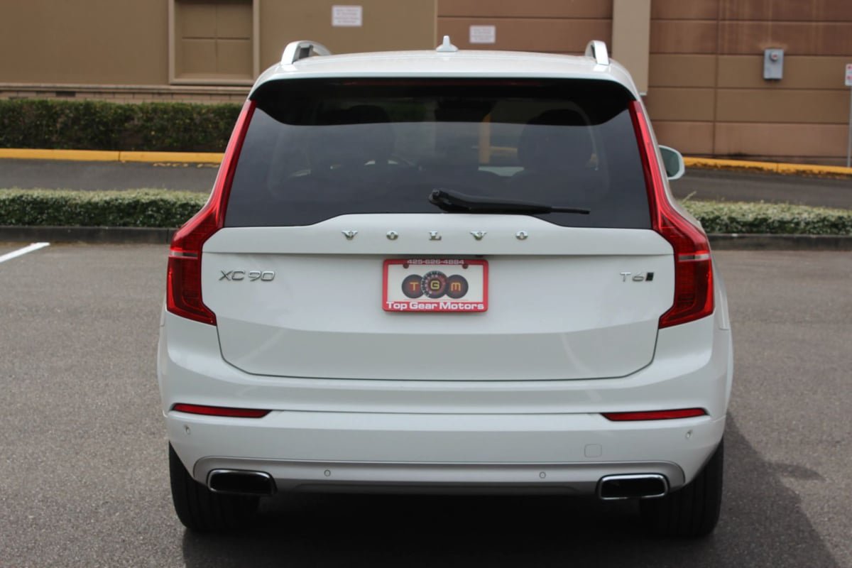 Used 2016 Volvo XC90 T6 Momentum AWD/4WD image 4