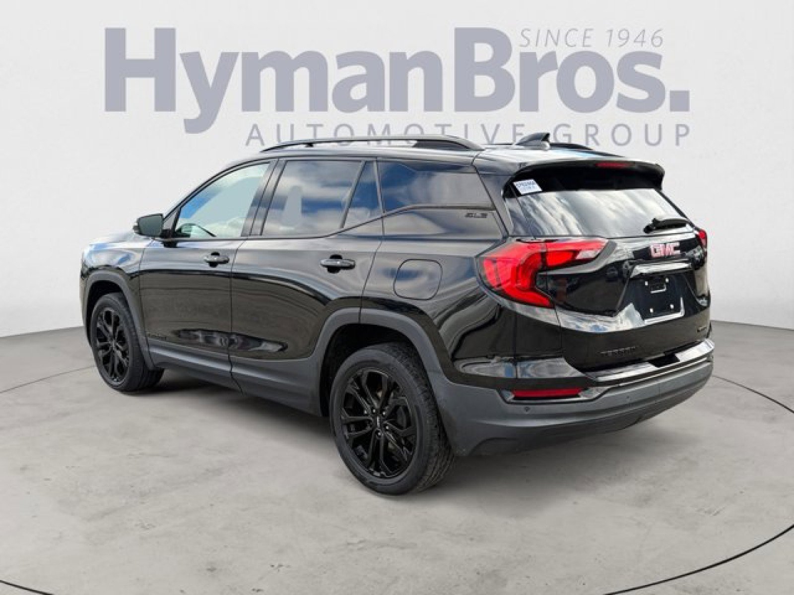 Used 2021 GMC Terrain SLE w/ Driver Convenience Package image 5