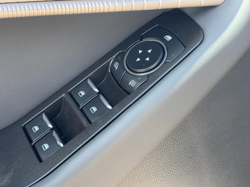 New 2025 Ford Explorer Active image 20