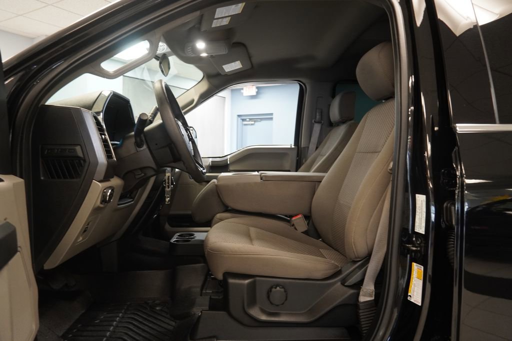 Used 2018 Ford F150 XLT image 4