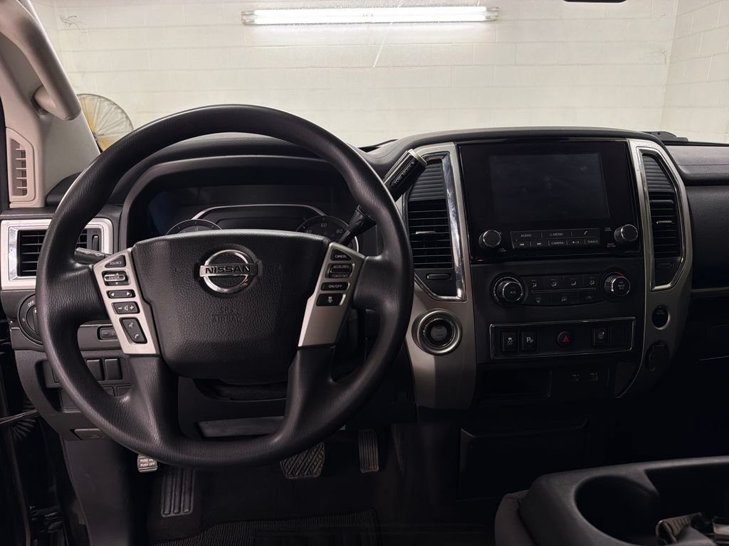 Used 2020 Nissan Titan SV w/ Accessory Utility Package RWD image 9