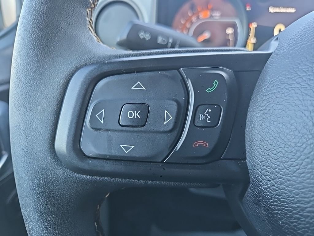 Used 2024 Jeep Wrangler Sport S image 39