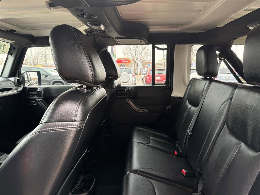Used 2018 Jeep Wrangler Altitude image 15