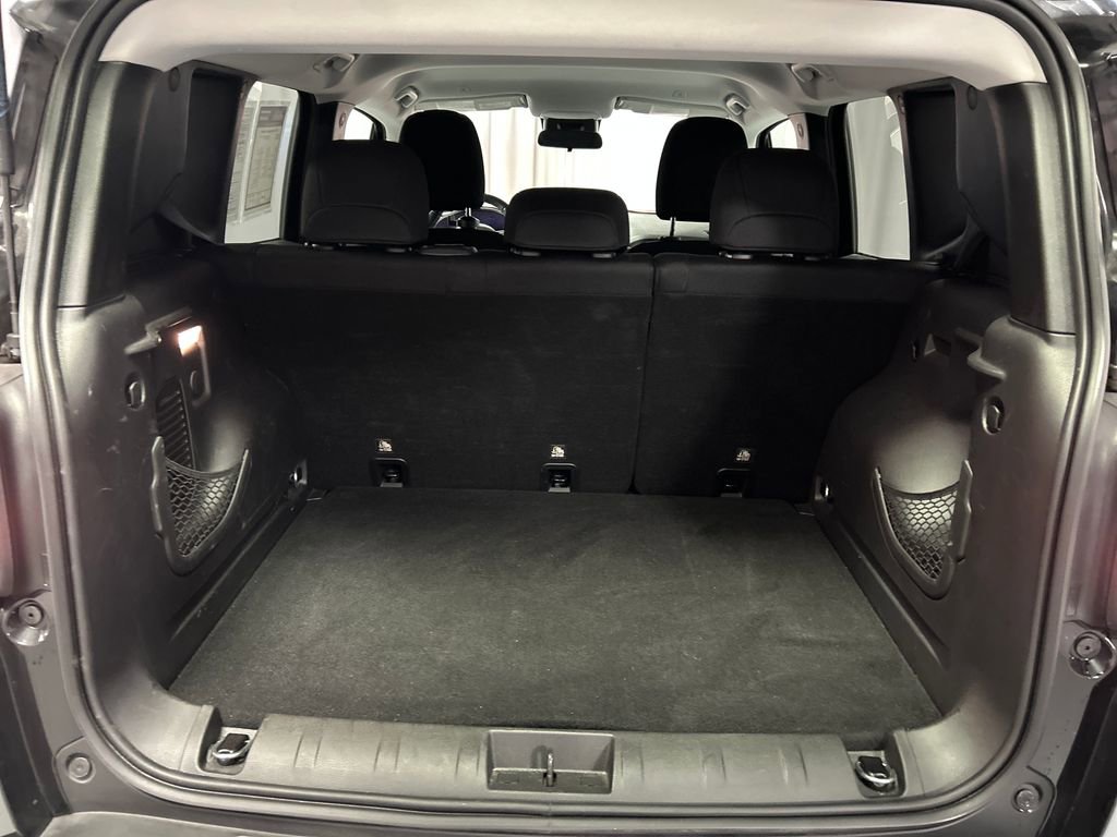 Used 2019 Jeep Renegade Latitude w/ Cold Weather Group FWD image 22
