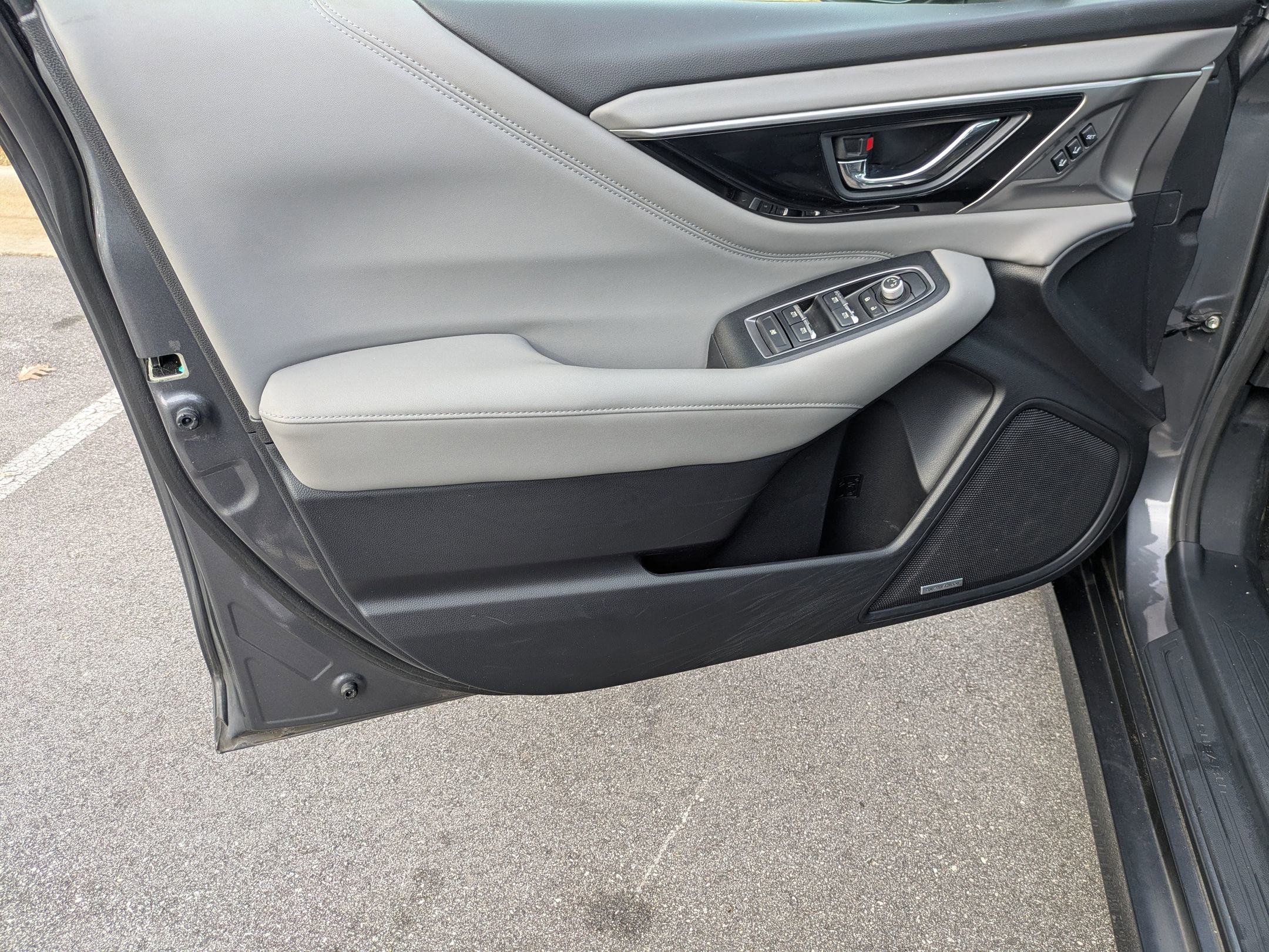 Used 2020 Subaru Legacy Limited w/ Popular Package #3 image 10