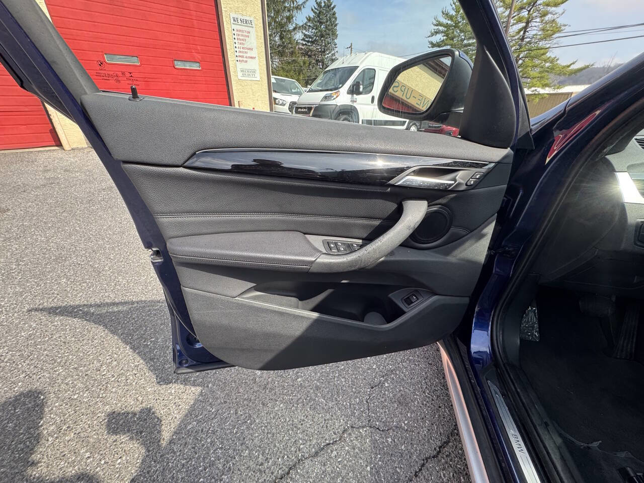 Used 2018 BMW X1 xDrive28i AWD/4WD image 30