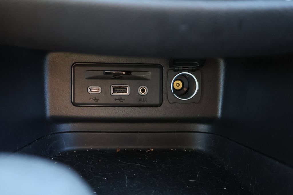 Used 2024 Chevrolet Equinox LT FWD image 30