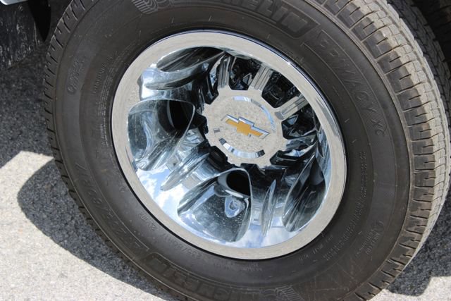 Used 2025 Chevrolet Silverado 3500 LT image 18