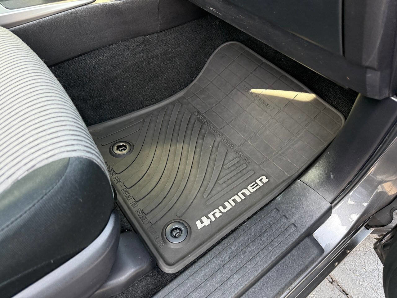 Used 2016 Toyota 4Runner SR5 image 50