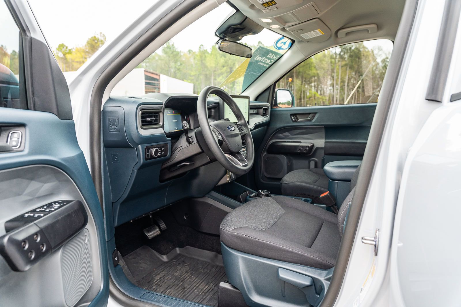 Used 2025 Ford Maverick XL w/ Equipment Group 102A image 20