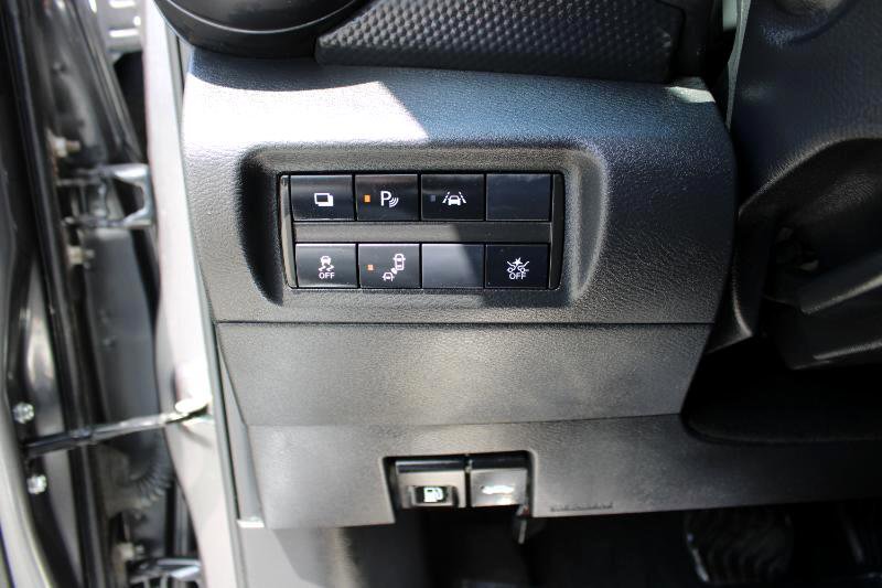 Used 2023 Nissan Kicks S FWD image 27