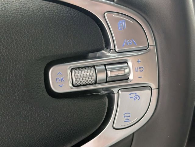 Used 2022 Genesis GV70 2.5T w/ Advanced Package image 18