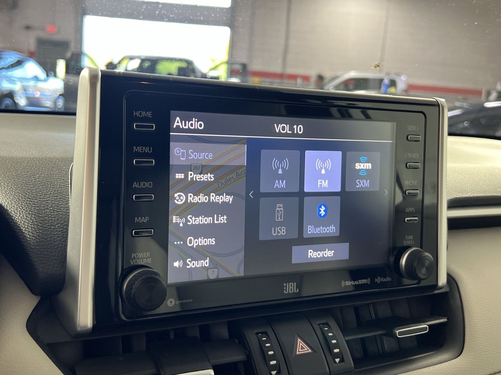 Used 2020 Toyota RAV4 Limited AWD/4WD image 18