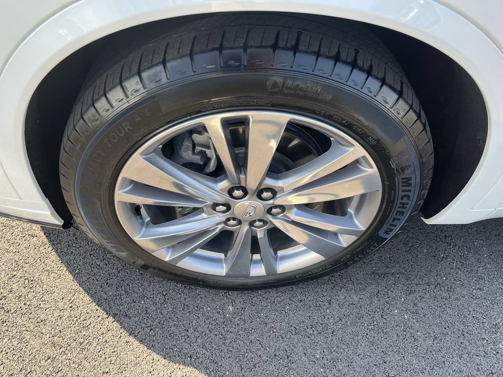 Used 2023 Cadillac XT6 Premium Luxury w/ Technology Package FWD image 10
