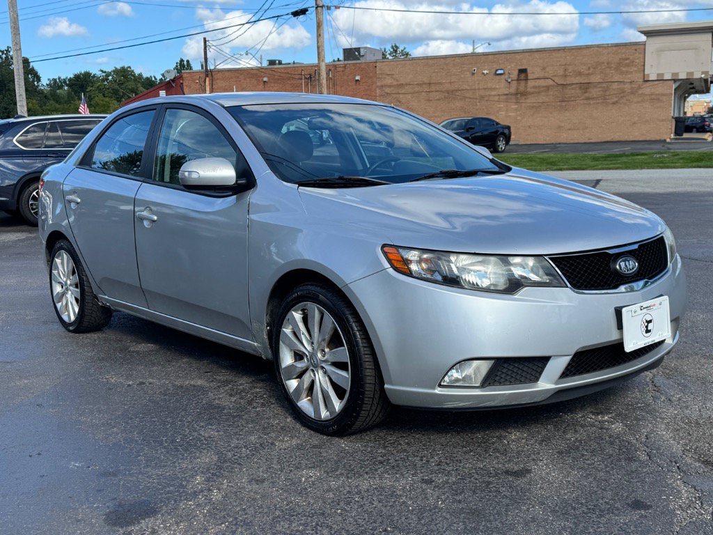 Used 2010 Kia Forte SX FWD image 4
