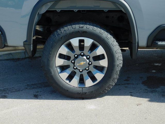 Used 2025 Chevrolet Silverado 2500 Custom image 29