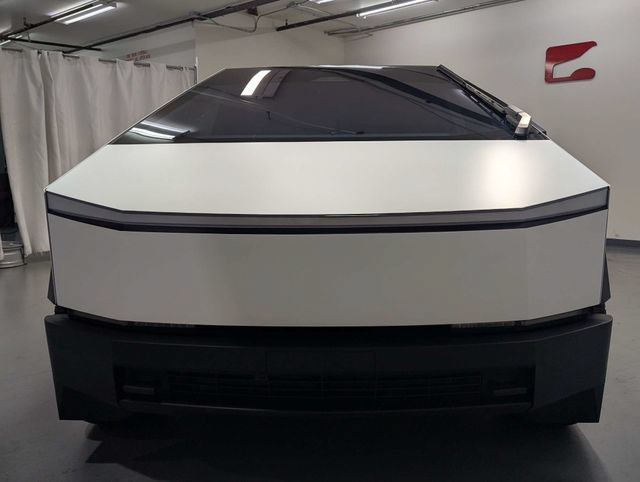 Used 2025 Tesla Cybertruck AWD Crew Cab image 24