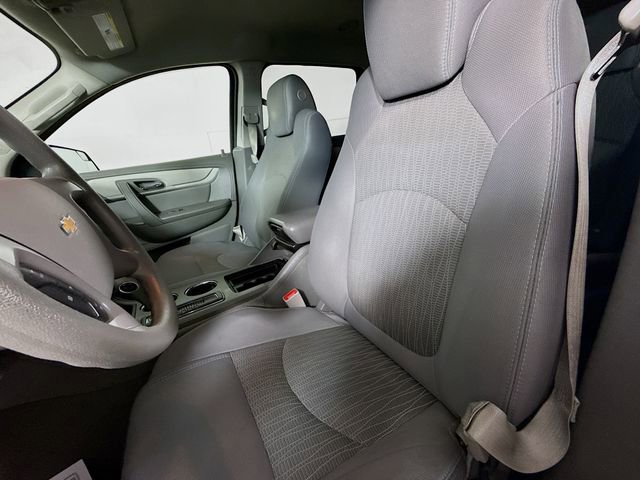 Used 2014 Chevrolet Traverse LS image 21