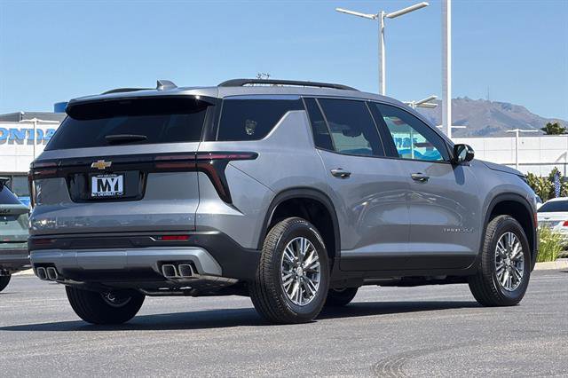 New 2026 Chevrolet Traverse LT FWD image 4