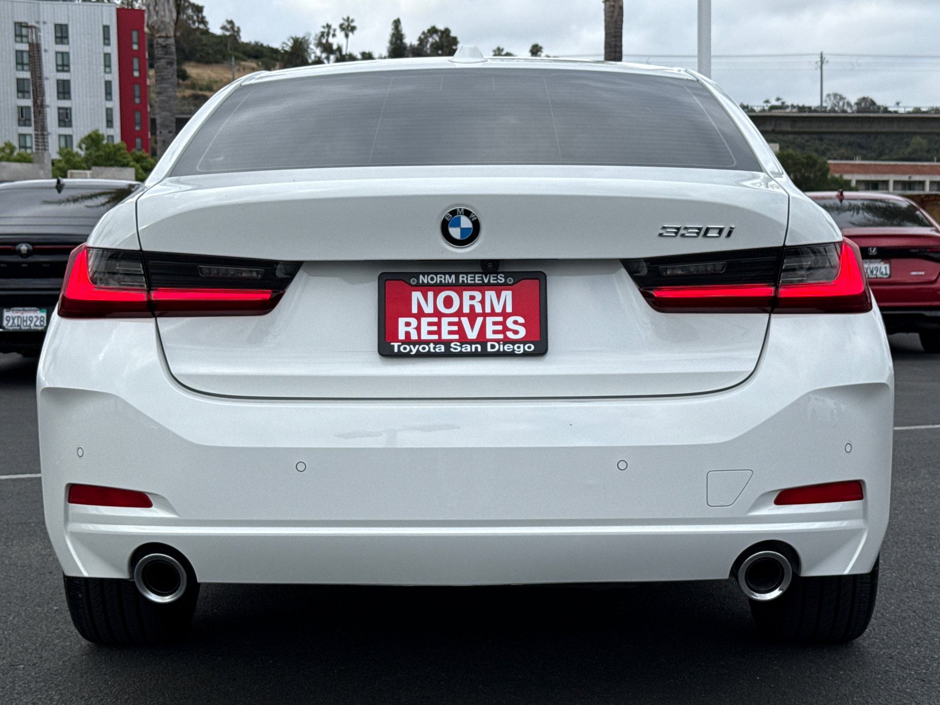 Used 2025 BMW 330i Sedan w/ Convenience Package RWD image 8