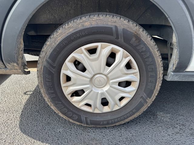 Used 2022 Ford Transit 350 XLT image 10