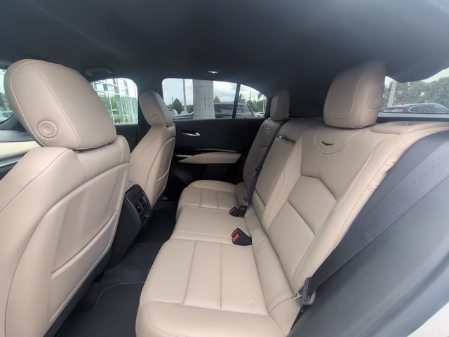 Used 2024 Cadillac XT4 Luxury w/ Cold Weather Package FWD image 26