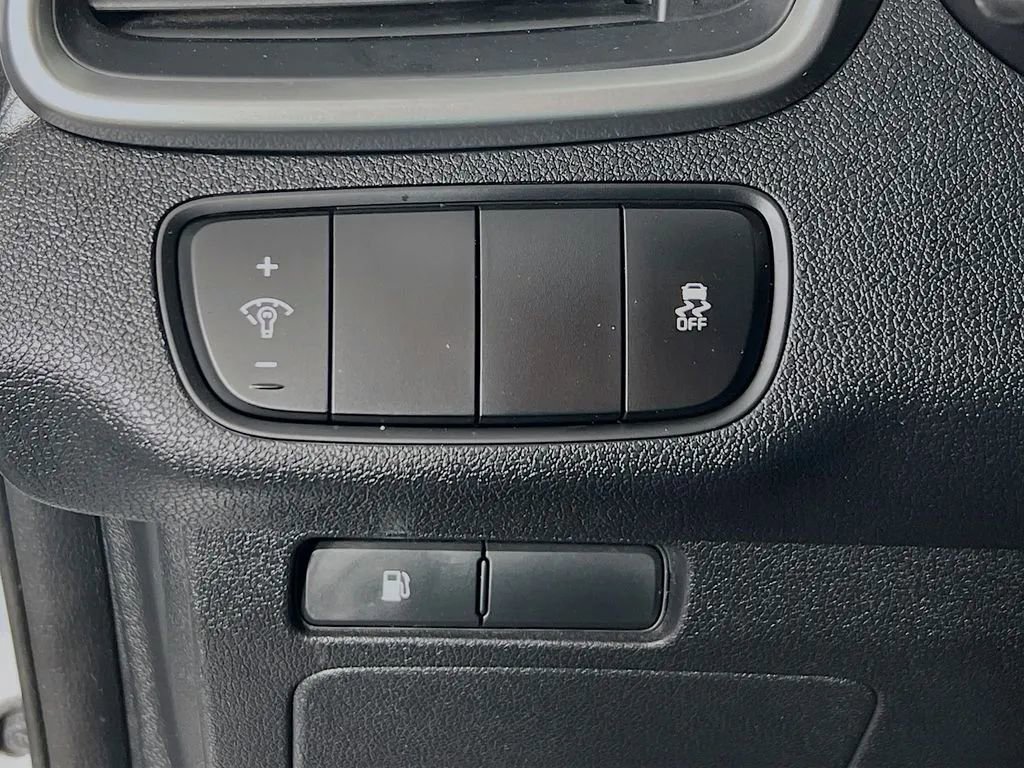 Used 2019 Kia Sorento L image 11