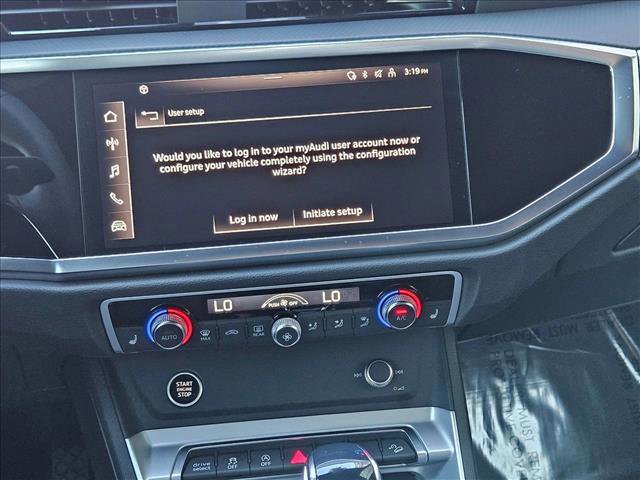 New 2025 Audi Q3 2.0T Premium image 13