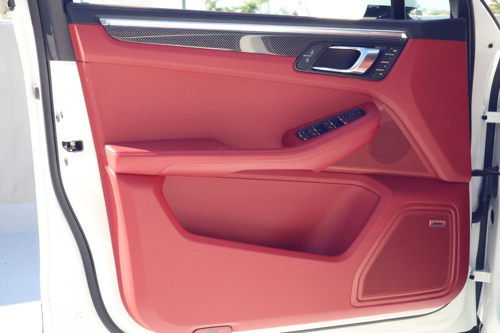 New 2026 Porsche Macan GTS image 13