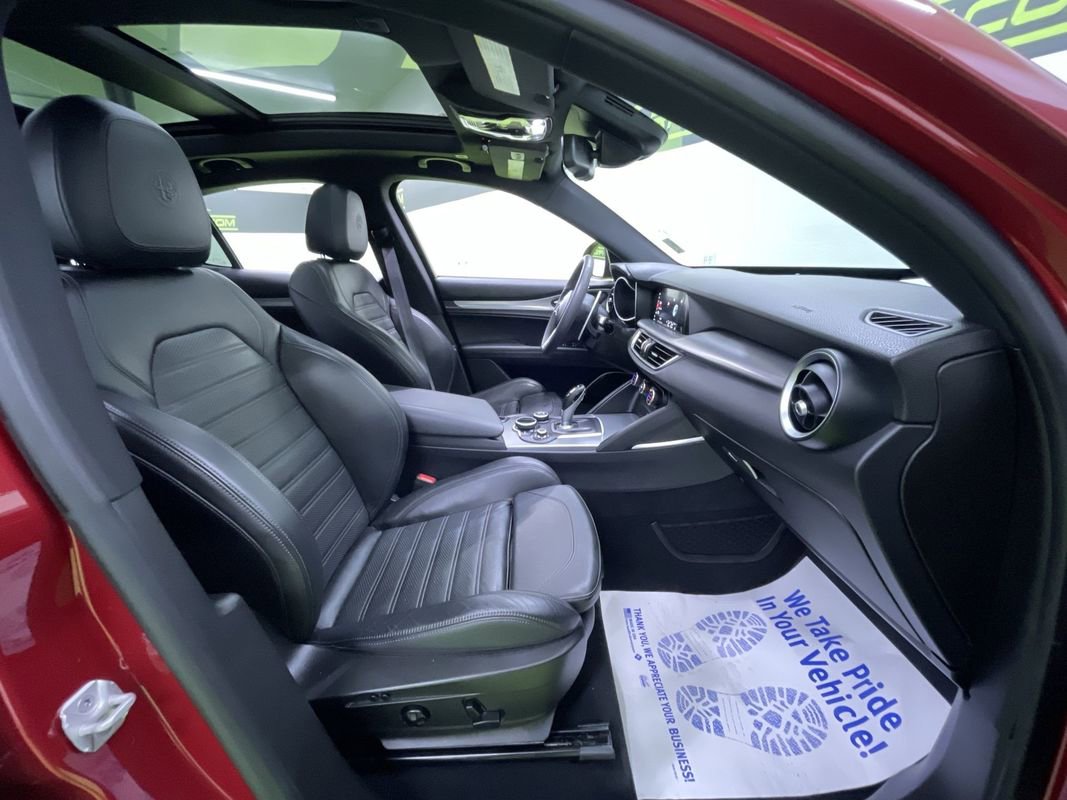 Used 2018 Alfa Romeo Stelvio Ti Sport image 30