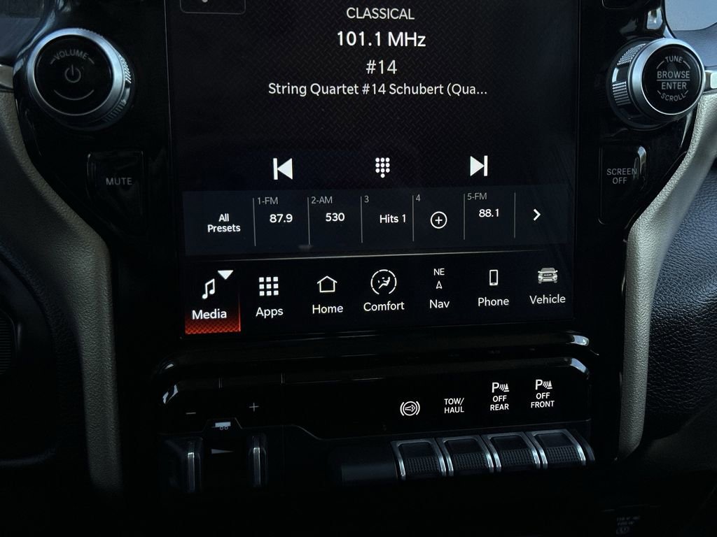 Used 2024 RAM 2500 Laramie w/ Safety Group image 21