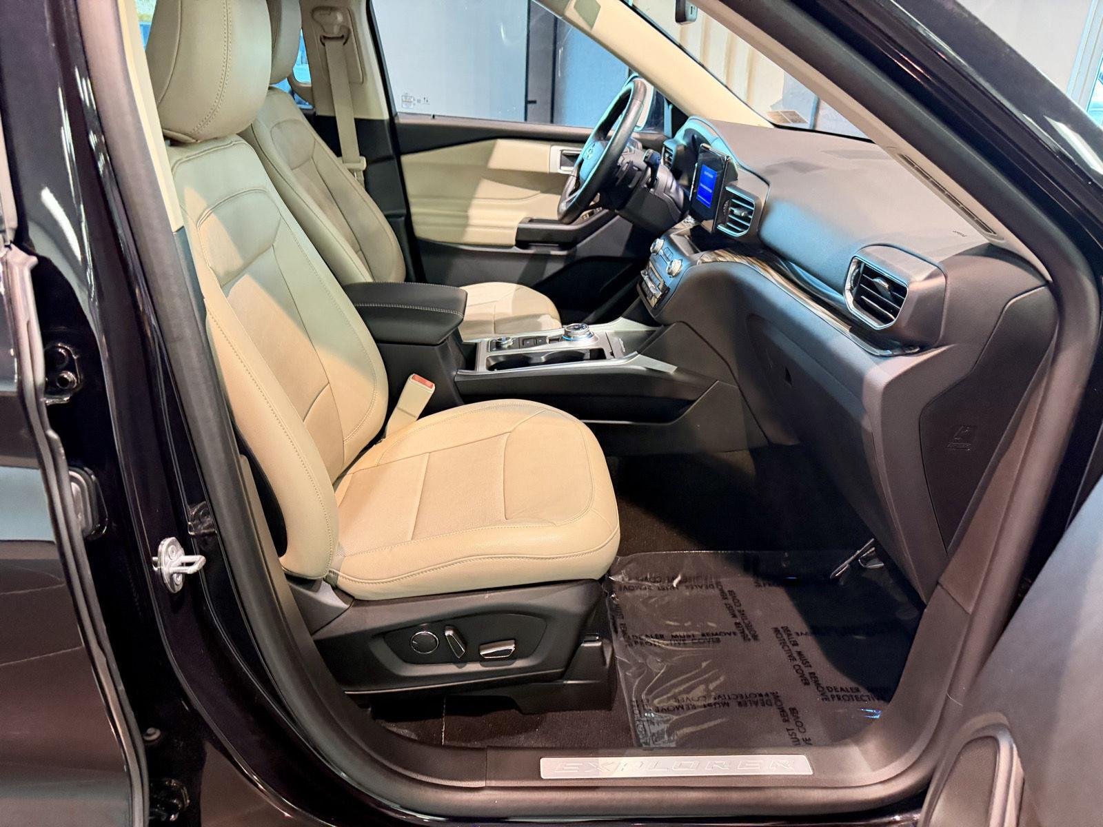 Used 2020 Ford Explorer Limited AWD/4WD image 31