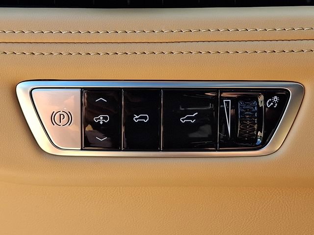 Certified 2026 Cadillac Escalade IQ Sport 2 AWD/4WD image 23