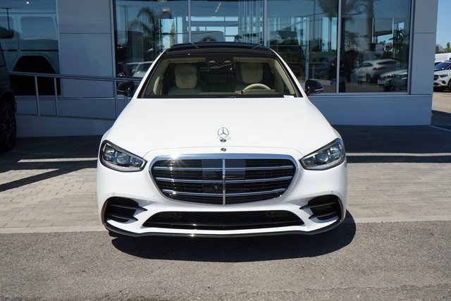 New 2025 Mercedes-Benz S 580 4MATIC Sedan image 3