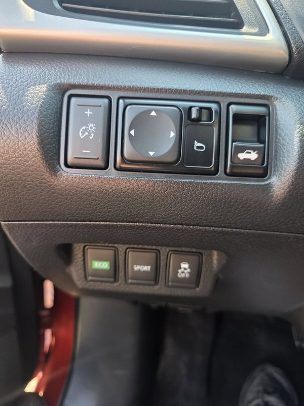 Used 2016 Nissan Sentra SV FWD image 22
