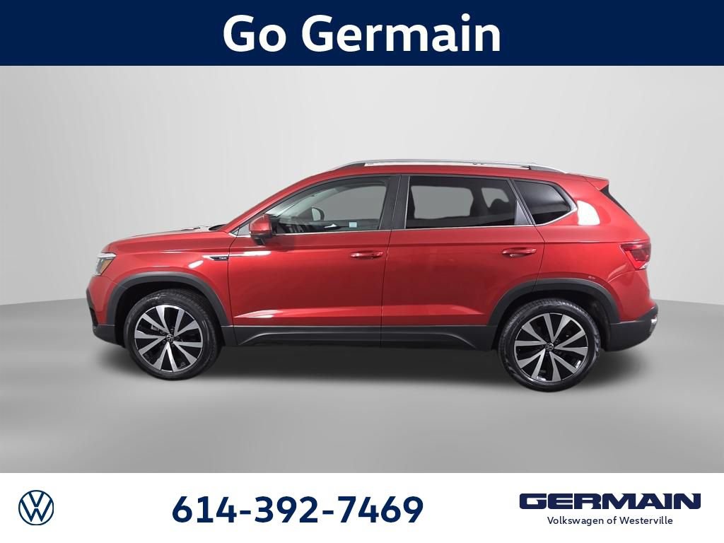 Used 2022 Volkswagen Taos SE w/ Driver Assistance Package AWD/4WD image 11