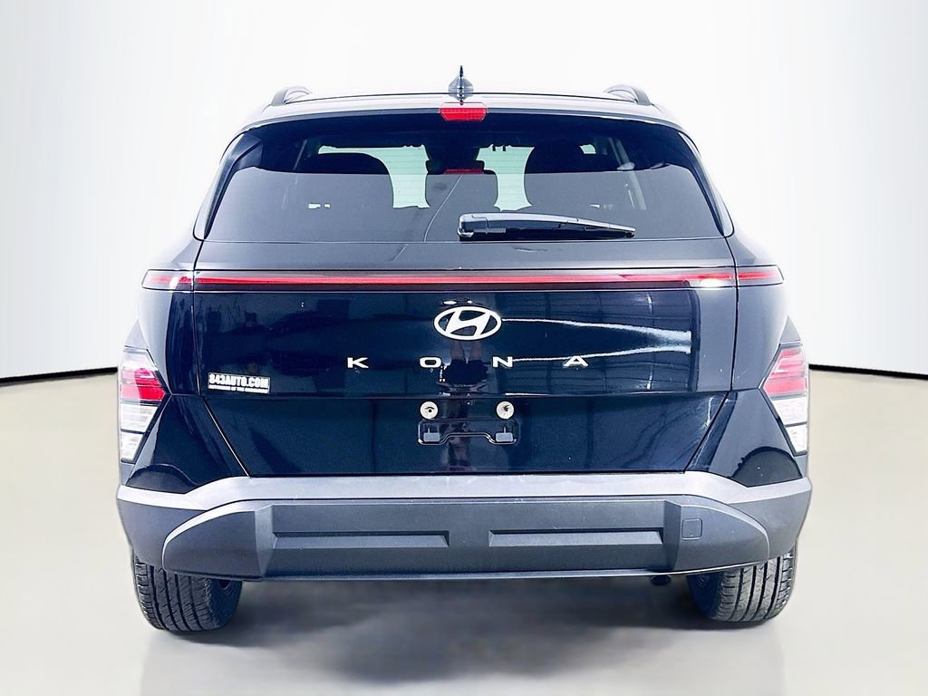 Used 2024 Hyundai Kona SEL FWD image 6