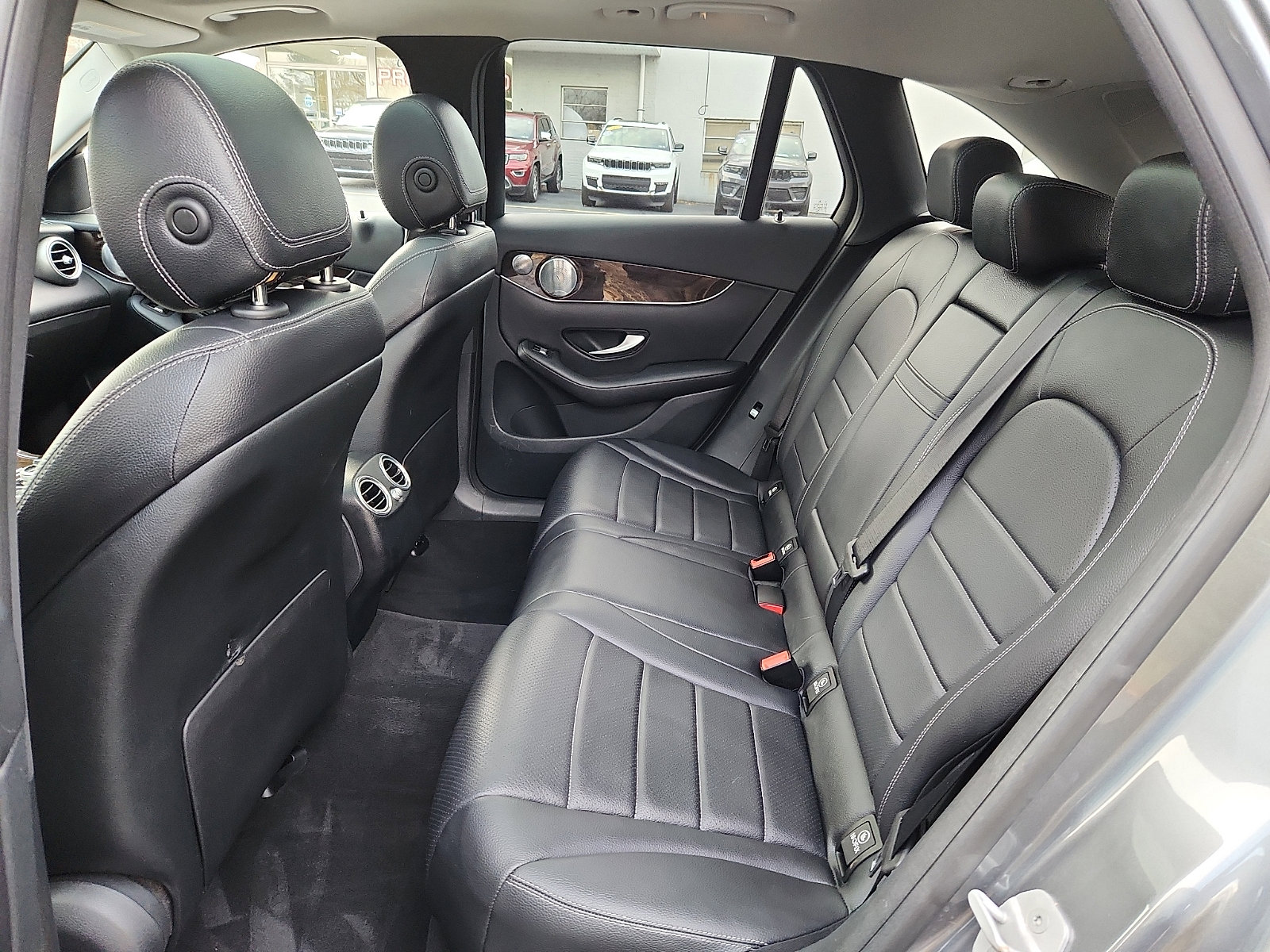 Used 2016 Mercedes-Benz GLC 300 4MATIC image 10