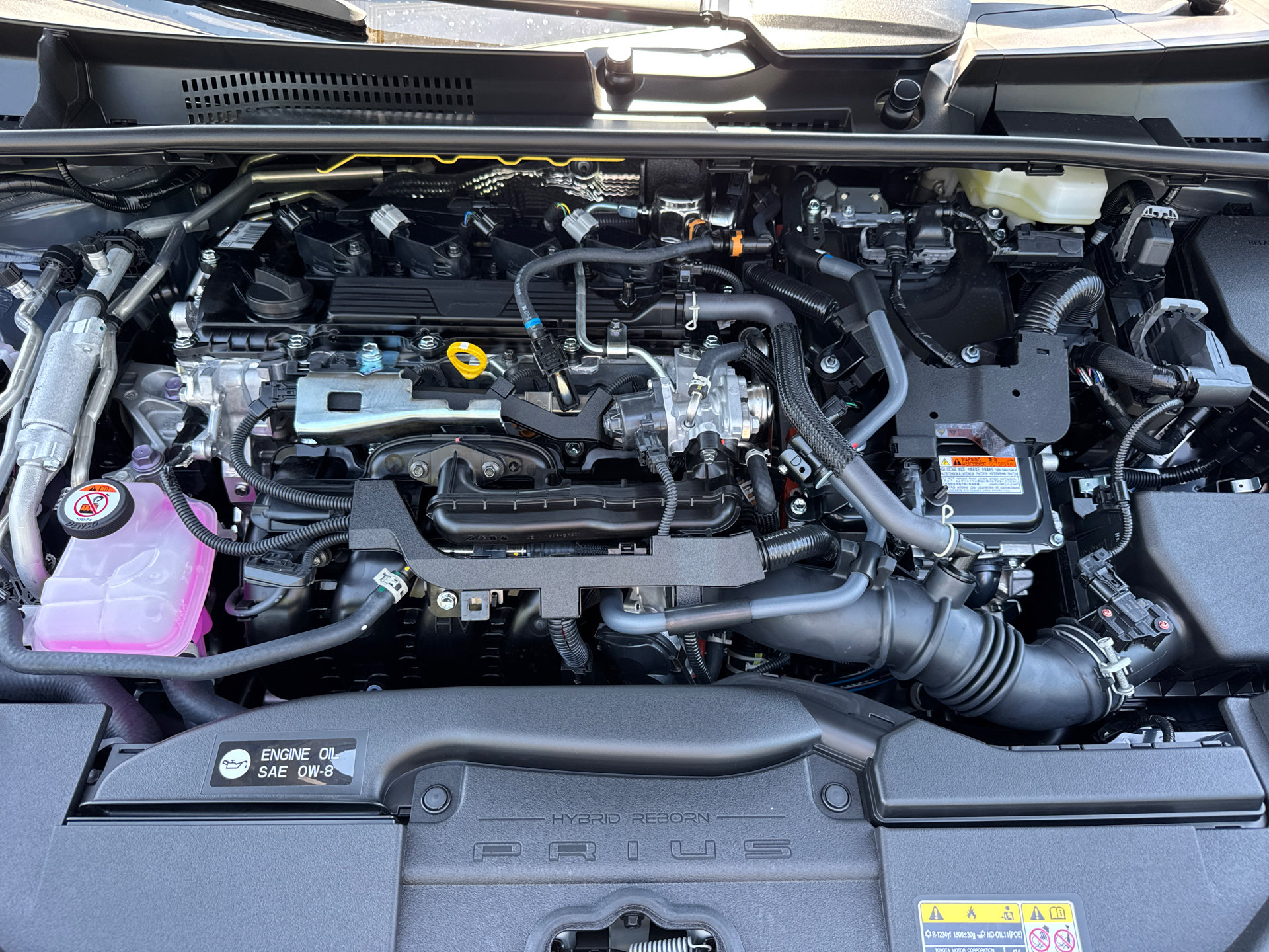 New 2027 Toyota Prius Plug-In Hybrid FWD image 8