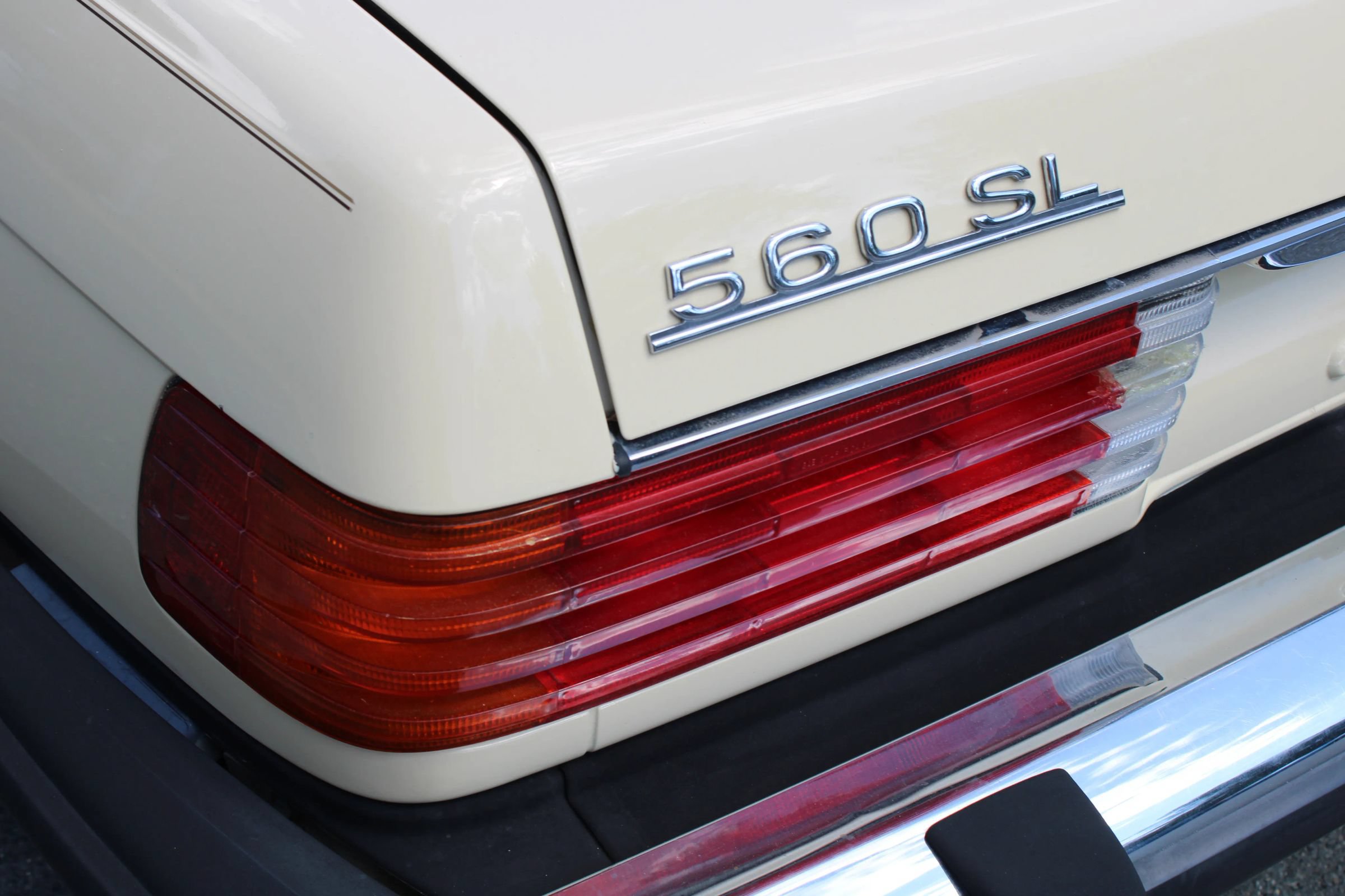 Used 1987 Mercedes-Benz 560 SL image 19