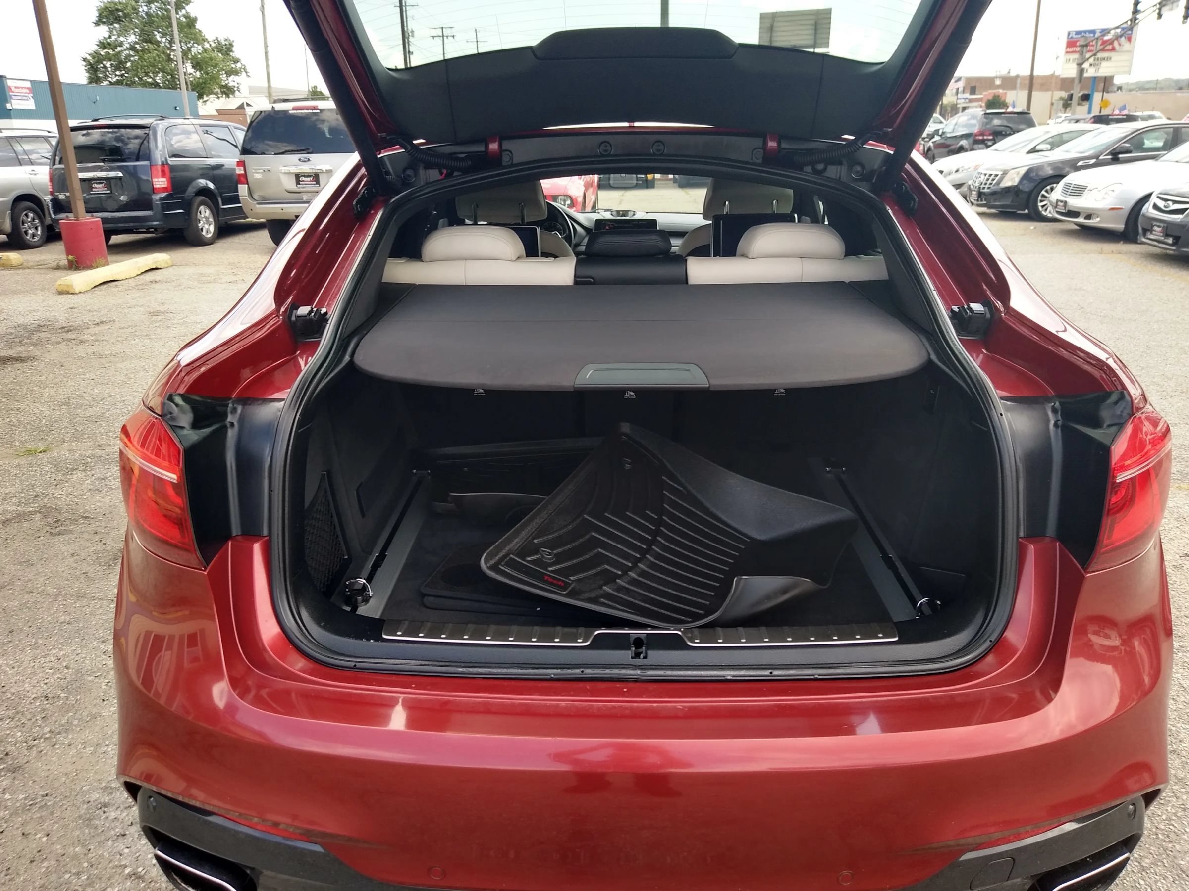 Used 2015 BMW X6 xDrive50i AWD/4WD image 11