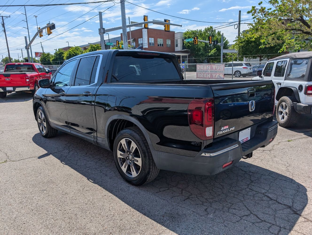 Used 2017 Honda Ridgeline RTL-T image 8