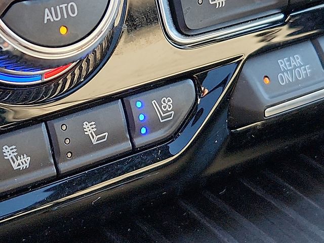 Certified 2022 GMC Yukon Denali image 26