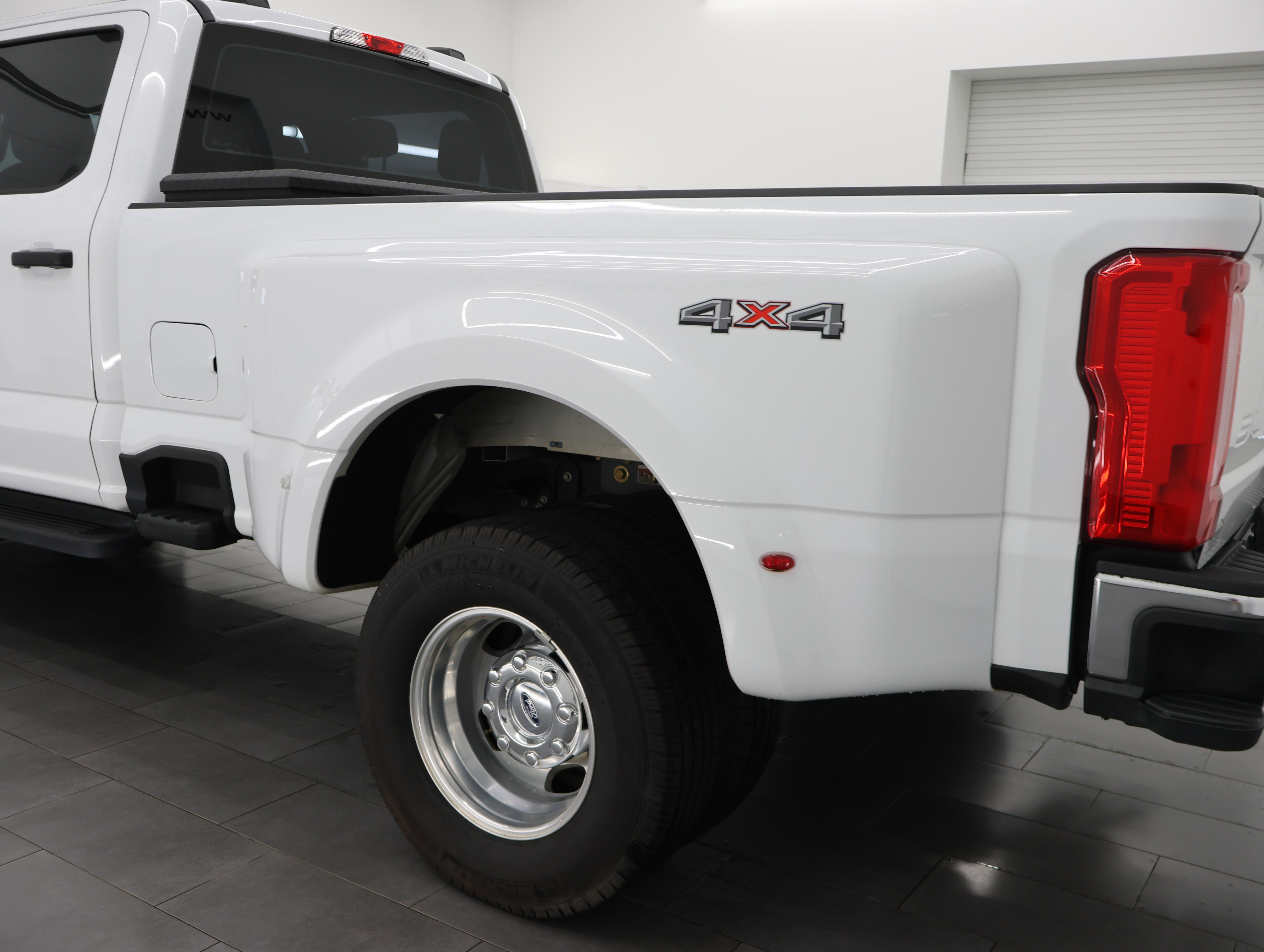 Used 2025 Ford F350 XL w/ XL Driver Assist Package AWD/4WD image 28