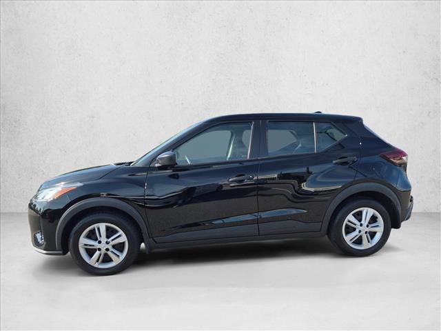 Used 2023 Nissan Kicks S FWD image 9