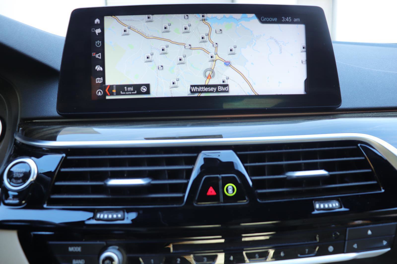 Used 2018 BMW 530i w/ Premium Package image 27