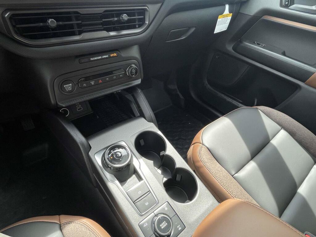 New 2025 Ford Bronco Sport Outer Banks w/ Sasquatch Outer Banks Package AWD/4WD image 26