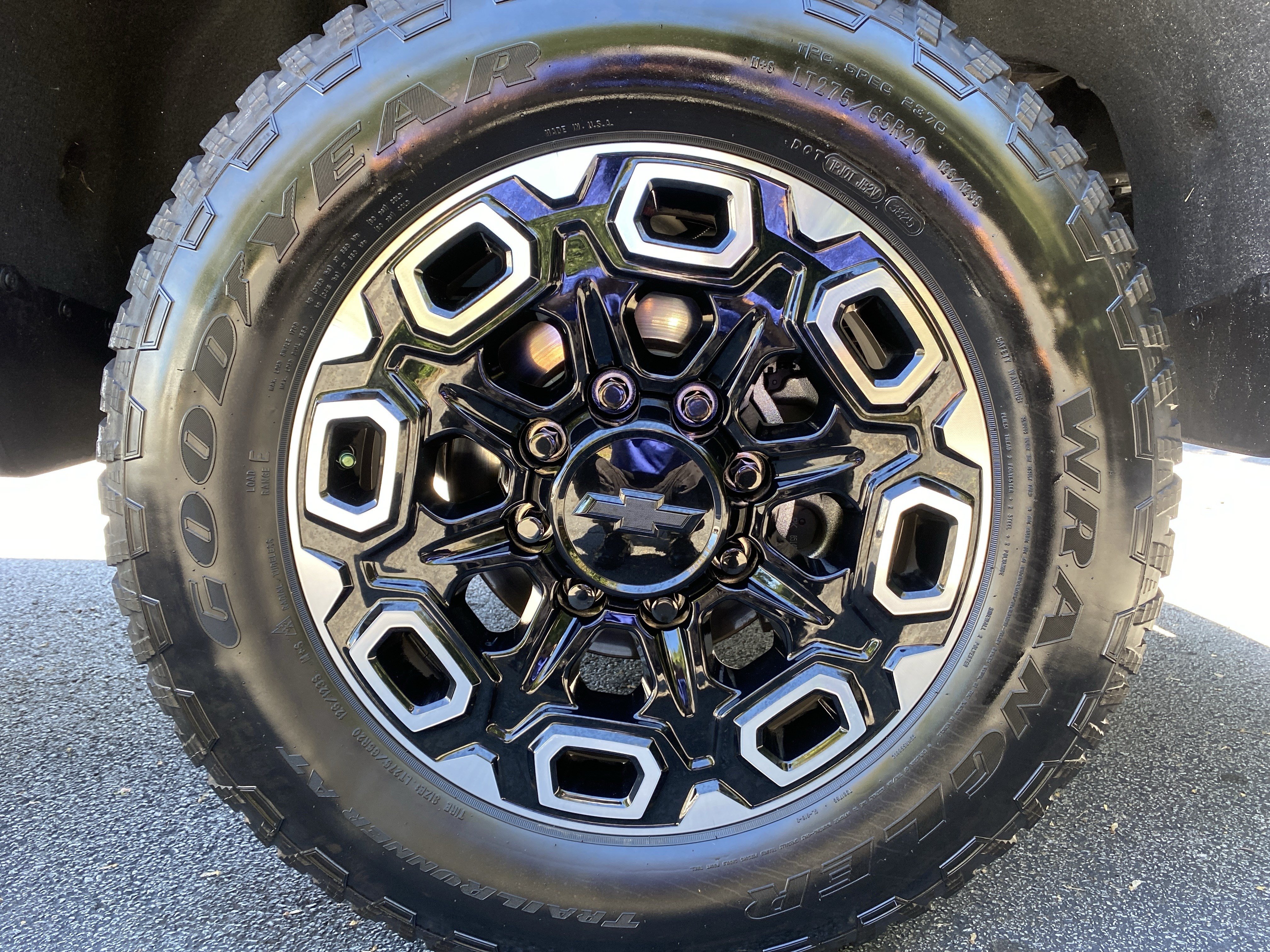 Used 2026 Chevrolet Silverado 2500 High Country w/ High Country Premium Package AWD/4WD image 62