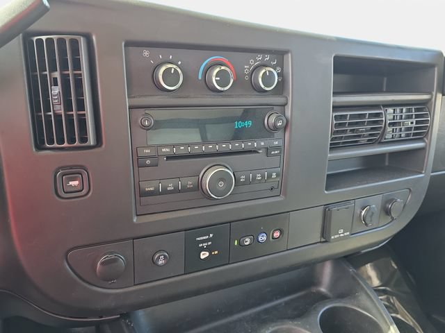 Used 2020 Chevrolet Express 3500 w/ Power Convenience Package RWD image 17