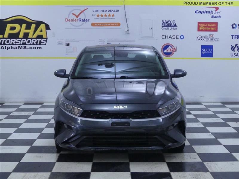 Used 2023 Kia Forte LXS image 2